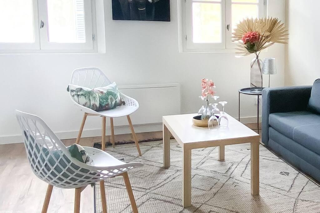 Le Cocon Des Halles 3 - Intra Muros - Ac Clim - Wifi Apartment Авиньон Екстериор снимка
